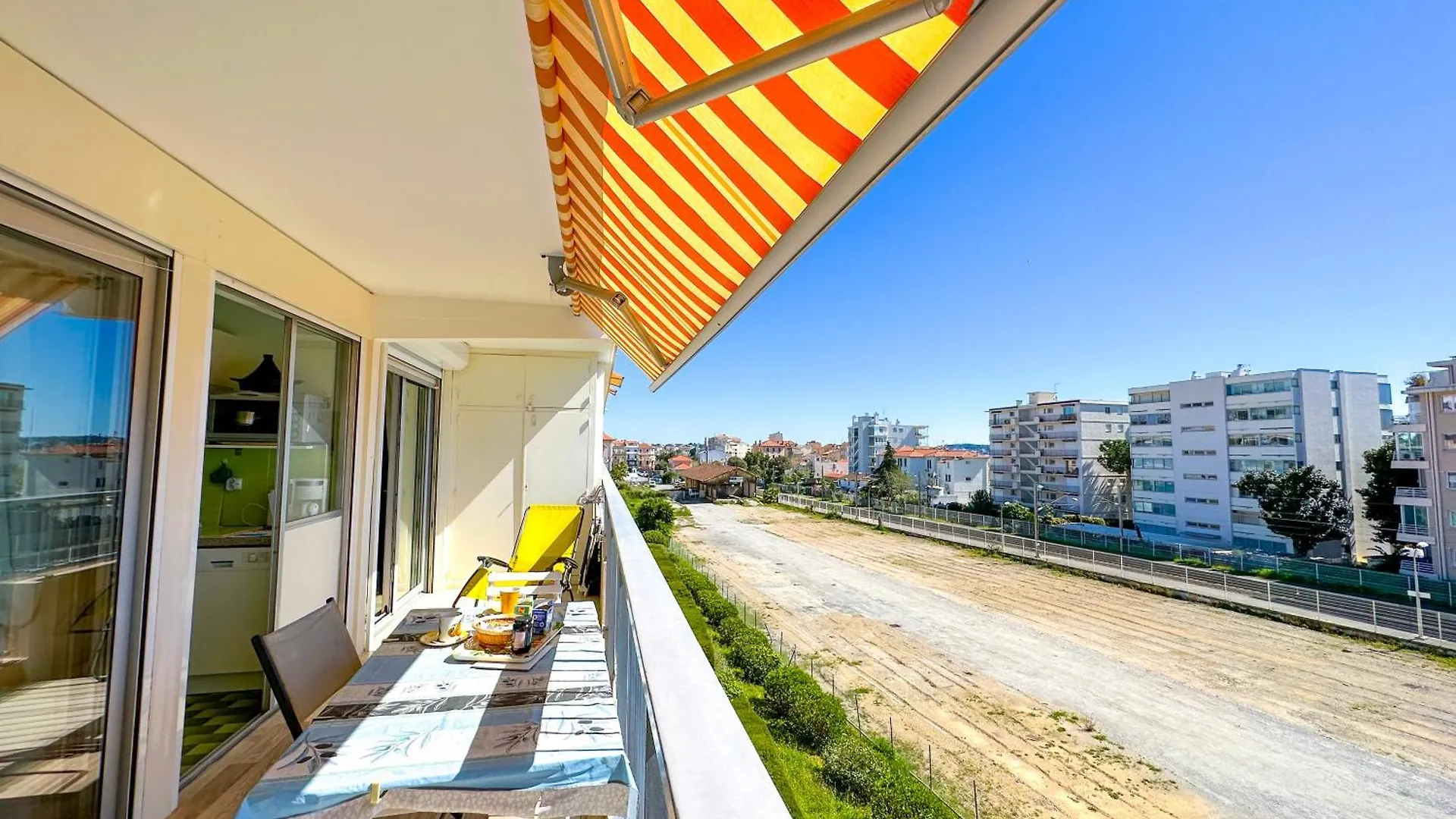 Apt Golfe-Juan A 300 M De La Plage Et Pres De Cannes 2, Centre Et Gare 0*, Vallauris Fransa