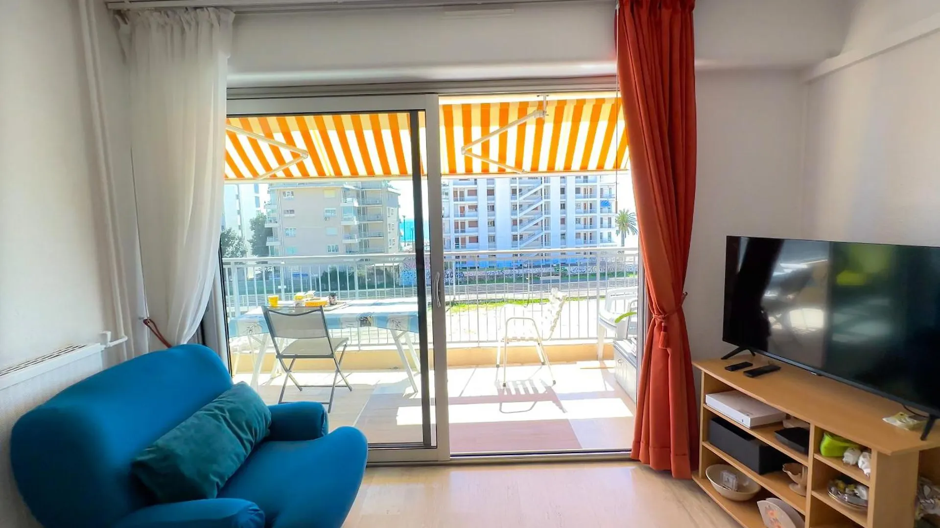 Apt Golfe-Juan A 300 M De La Plage Et Pres De Cannes 2, Centre Et Gare